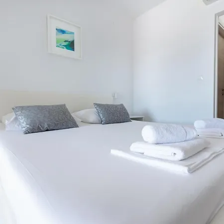 And Bonkan Hvar * Hvar Town