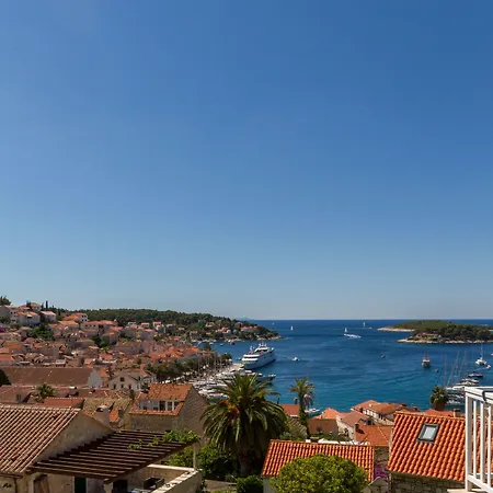And Bonkan Hvar Апартаменты *