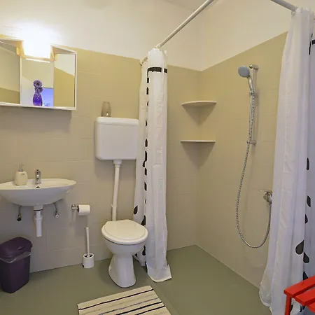 And Bonkan Hvar هفار