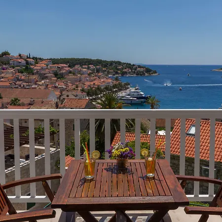 And Bonkan Hvar Апартаменты