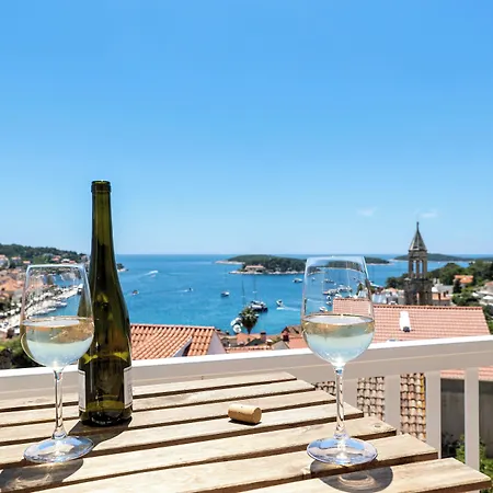 Apartment And Bonkan Hvar