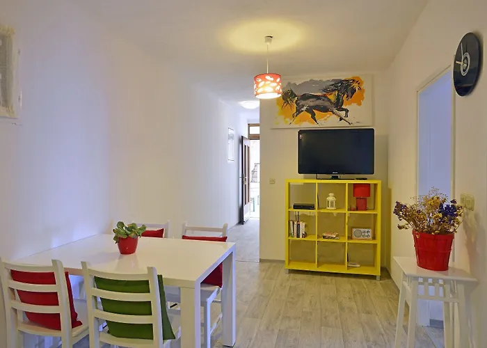 And Bonkan Hvar Hvar Town